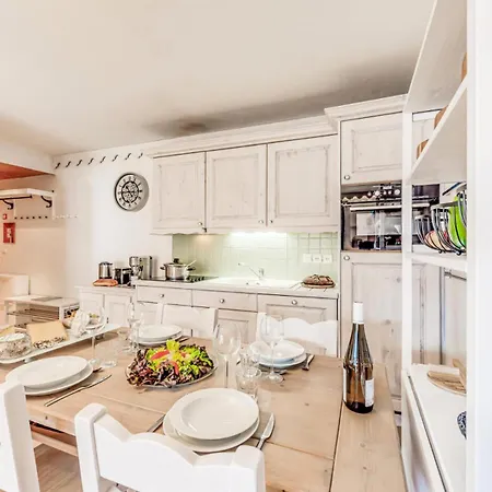 Les Alpages - 3 Pieces Pour 6 Personnes Mae-1713